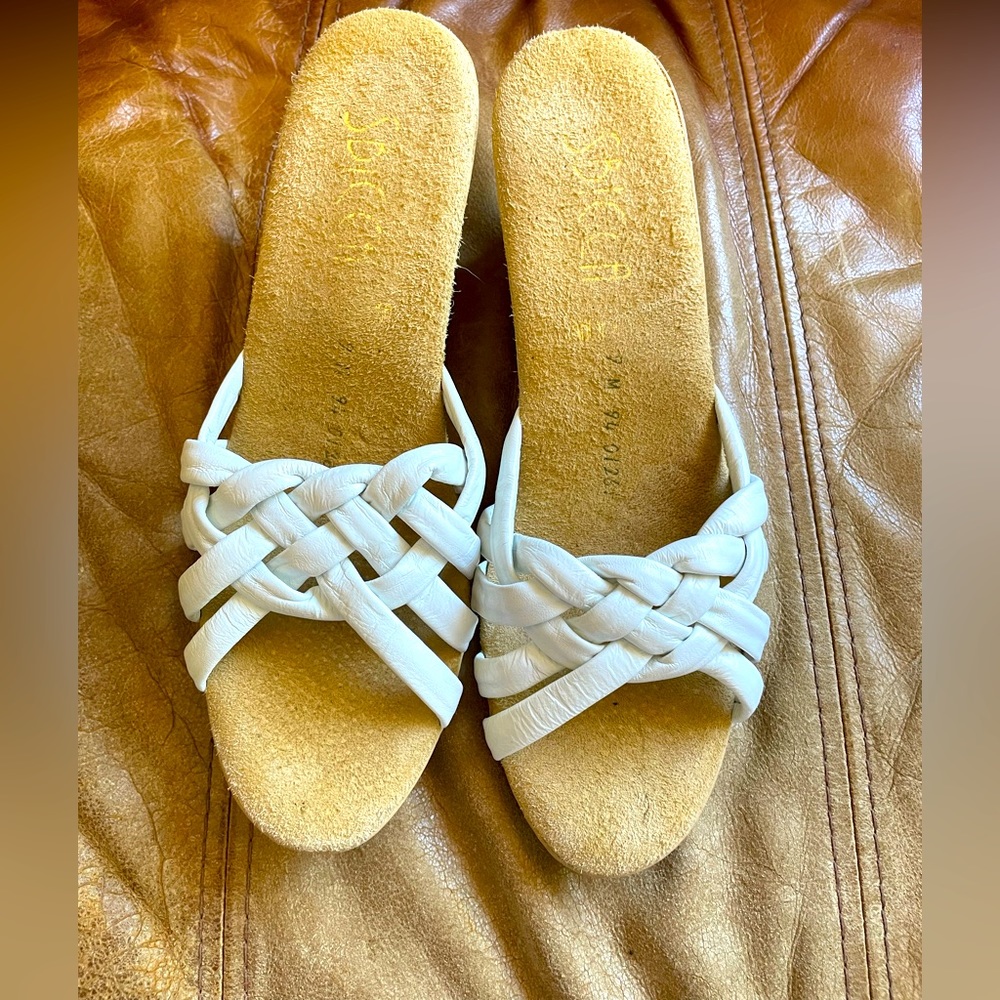 Adorbale Vintage Sandals